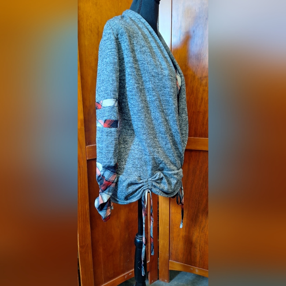🎈DRESSFO sweater. Size 10 - Picture 2 of 6